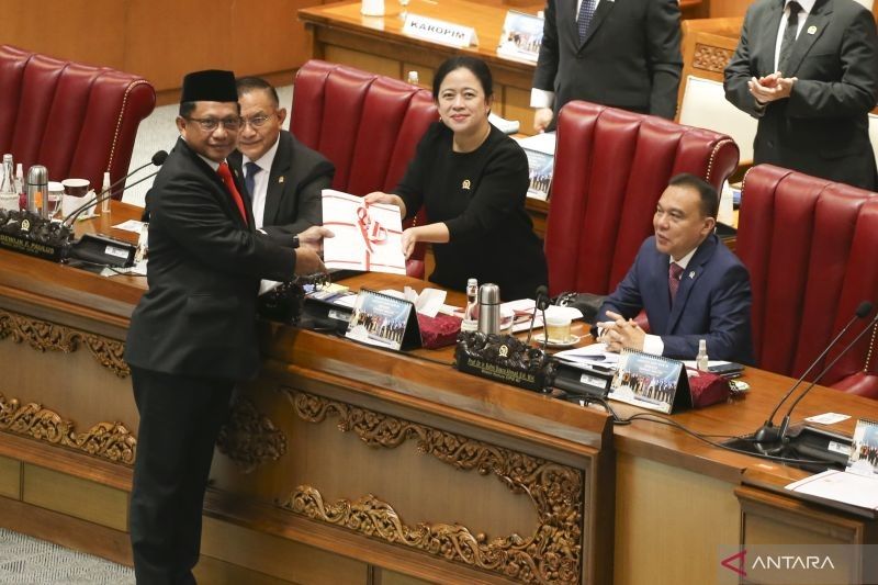 Rapat Paripurna Setujui Delapan RUU Provinsi Jadi Usul Inisiatif DPR