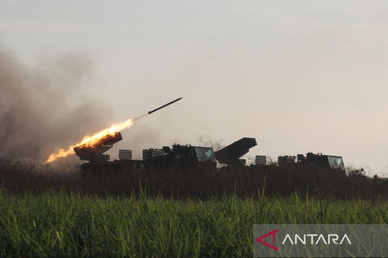 Latihan Gabungan Tni Di Situbondo