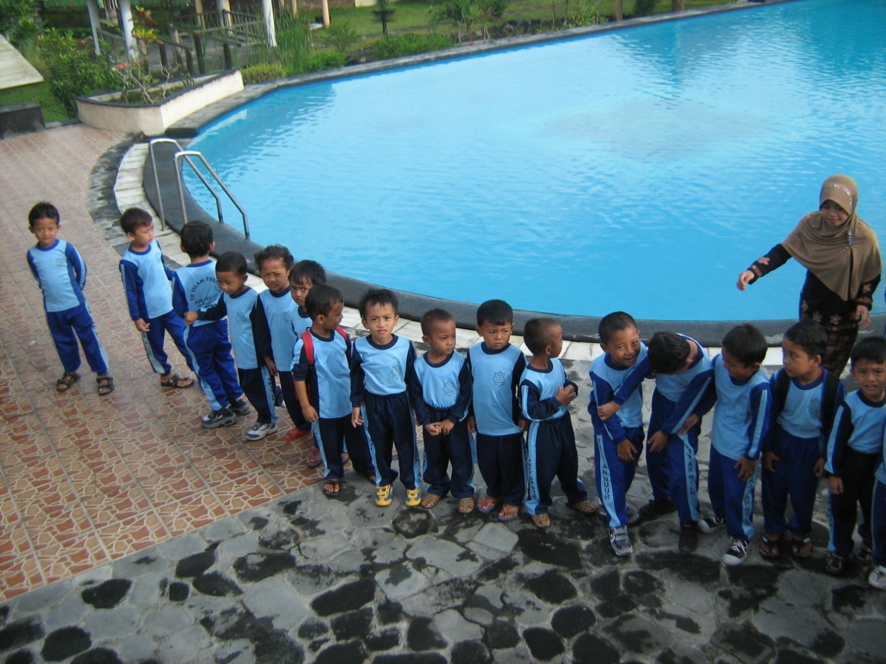 Manfaat Berenang Untuk Anak Usia Dini