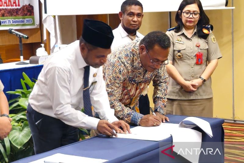 Kemenag-BPN Papua Barat Teken MoU Percepat Sertifikasi Tanah Wakaf